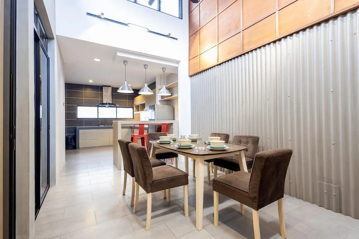 Yenny Cottage - Canning Private House Spacious Ipoh 0*,  Malaysia
